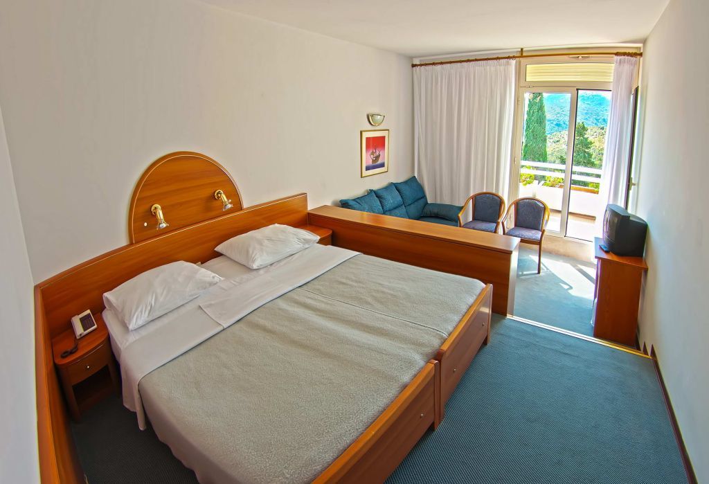 Hotel Osmine スラノ エクステリア 写真